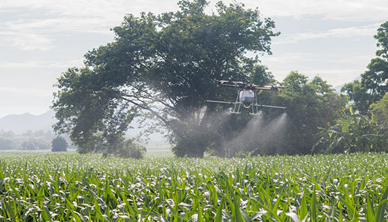 英國首次核准無人機的農業用噴灑作業許可